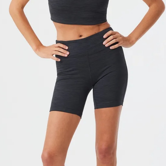 Outdoor Voices bike shorts grey - Picture 7 of 7